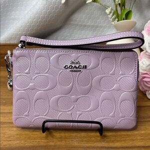 Coach Corner Zip Signature Patent Leather Wristlet NWT